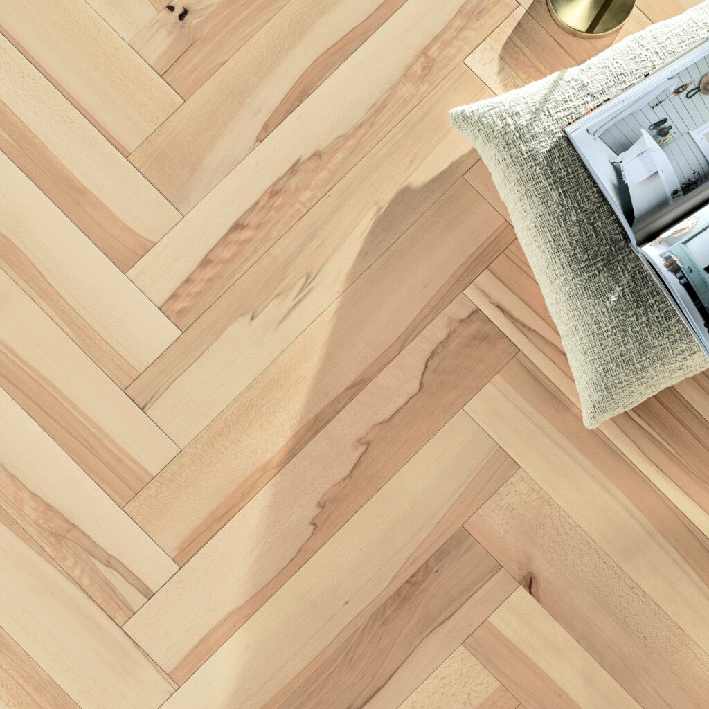 parquet_contrecollé_hetre_flammé_baton_rompu